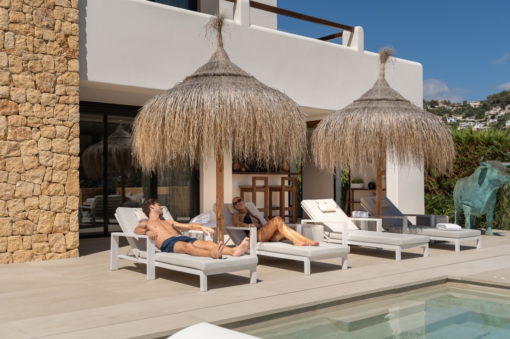 xlarge_CBNAAP1848_50042_V0_FA85