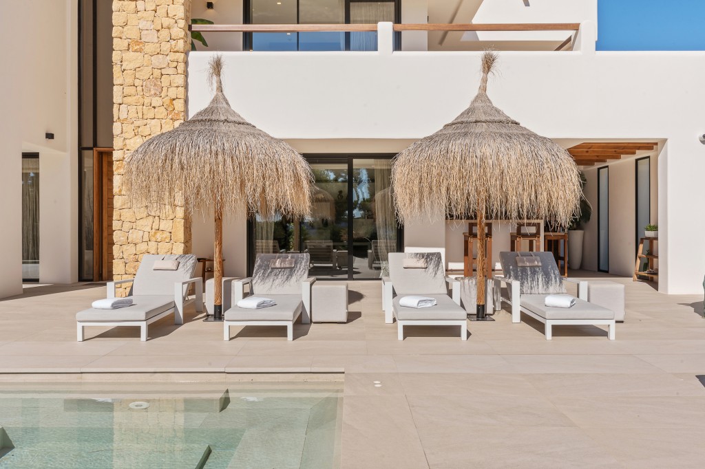 xlarge_CBNAAP1848_50048_V0_0752