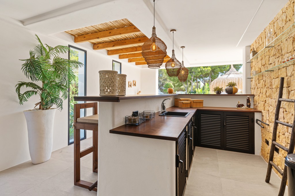 xlarge_CBNAAP1848_50057_V0_5BA0