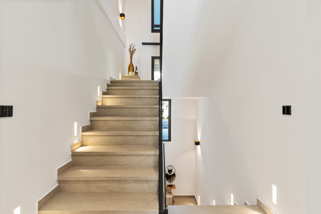 xlarge_CBNAAP1848_50058_V0_C386