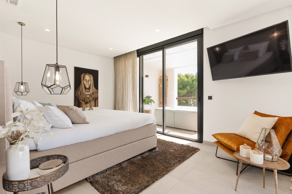 xlarge_CBNAAP1848_50063_V0_A4D4