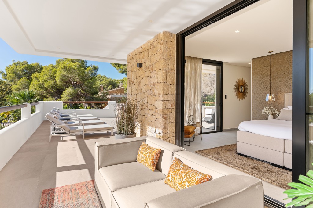 xlarge_CBNAAP1848_50070_V0_AEF6