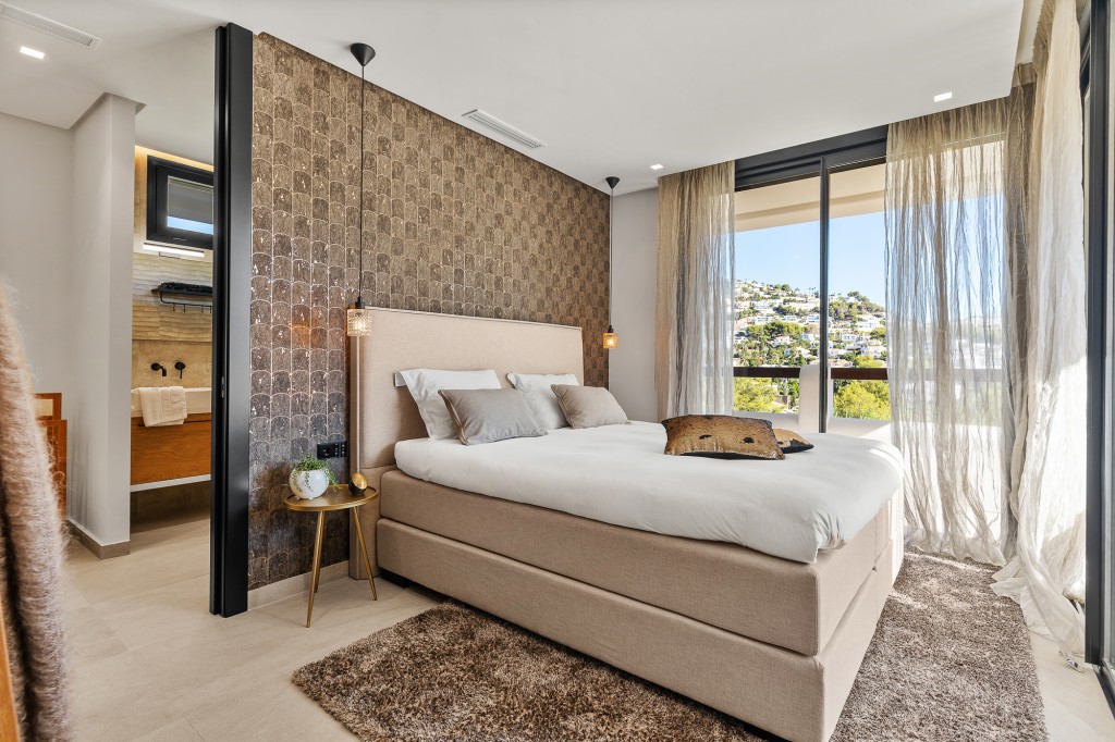 xlarge_CBNAAP1848_50078_V0_082F