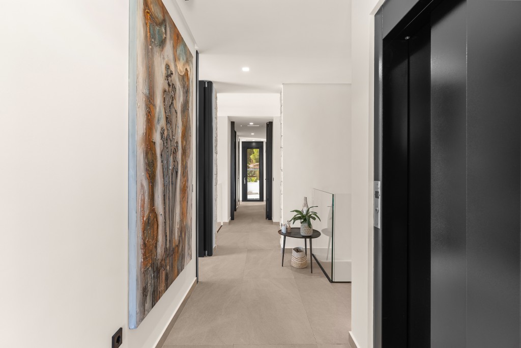 xlarge_CBNAAP1848_50080_V0_AAF3