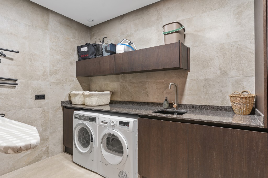 xlarge_CBNAAP1848_50085_V0_578C