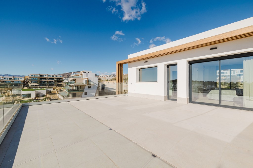 xlarge_CBNAAP1857_52630_V0_EFDE