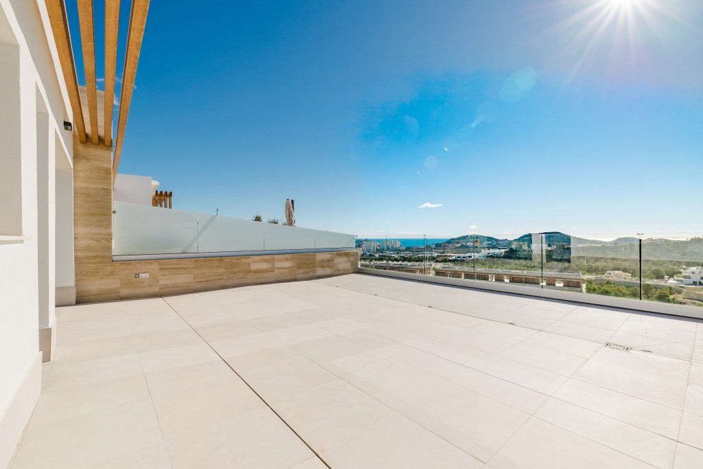 xlarge_CBNAAP1857_52632_V0_968B