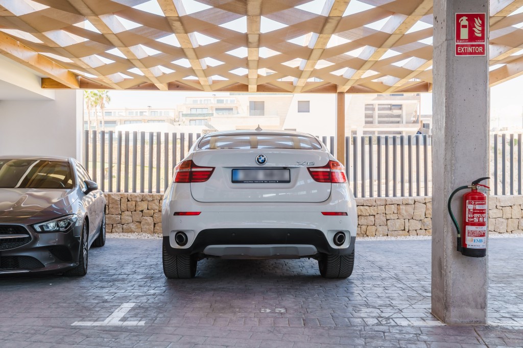 xlarge_CBNAAP1857_52637_V0_FA96