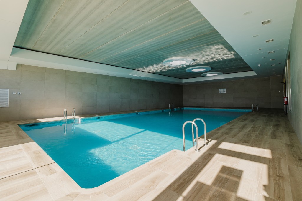 xlarge_CBNAAP1857_52642_V0_77C2