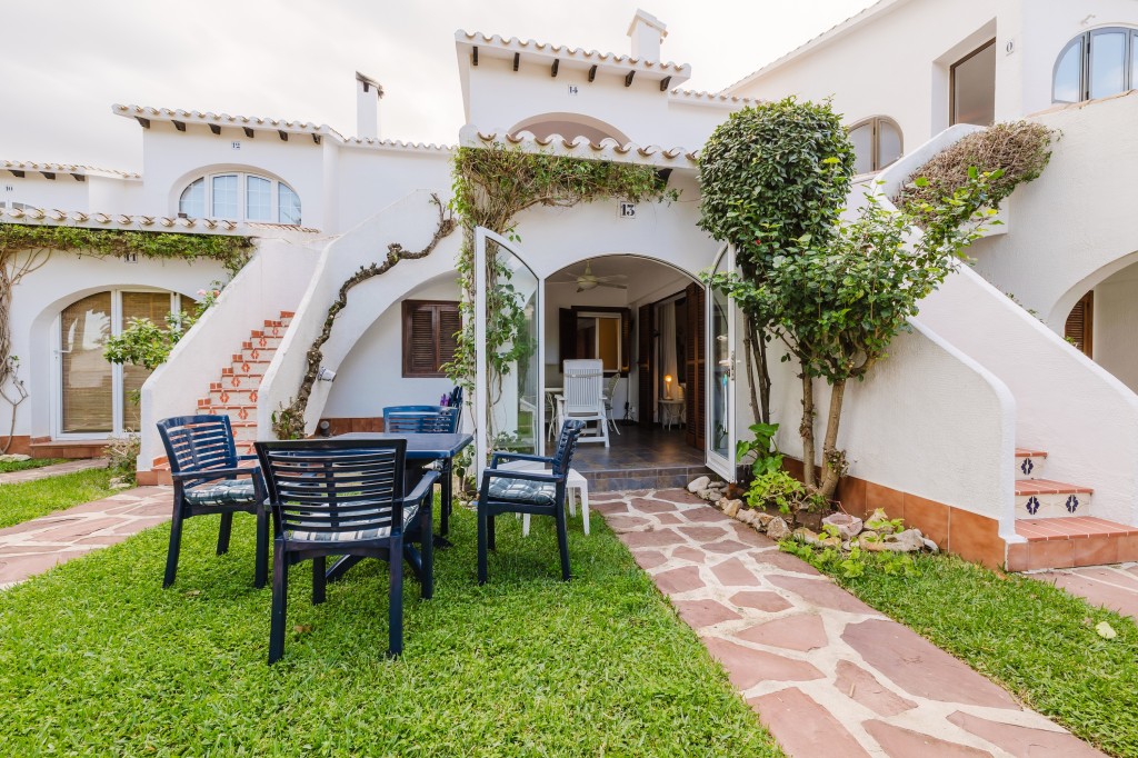 xlarge_CBNAAP1918_52199_V0_A967