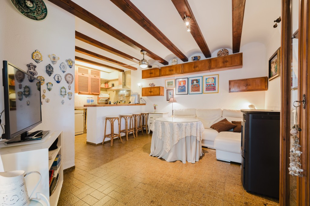 xlarge_CBNAAP1918_52202_V0_60E9