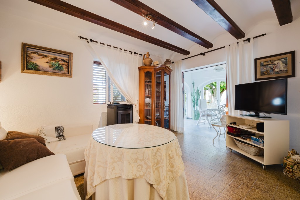 xlarge_CBNAAP1918_52203_V0_6249