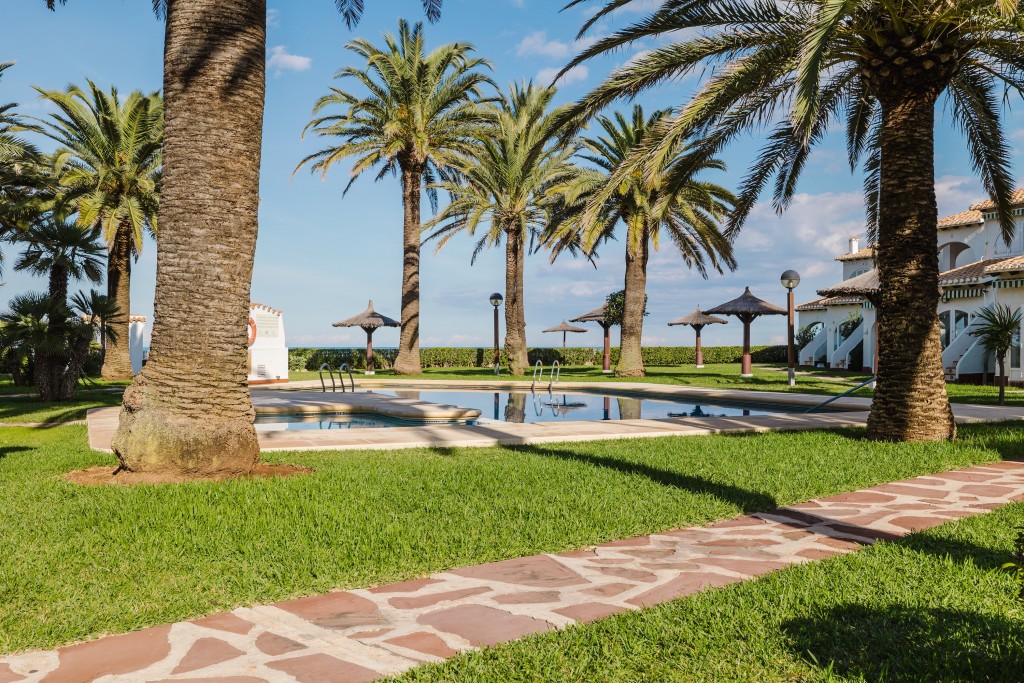 xlarge_CBNAAP1918_52225_V0_E858