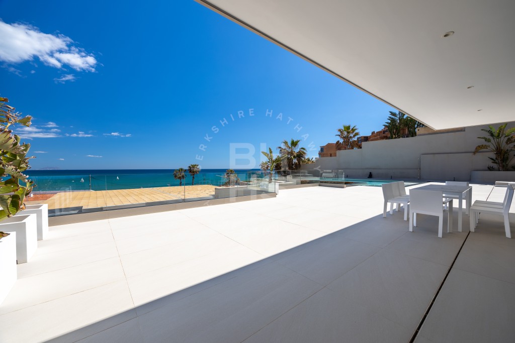 xlarge_CBNAAP1374_38040_V0_960C