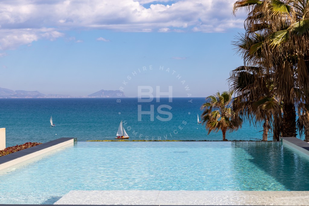 xlarge_CBNAAP1374_38081_V0_6B28