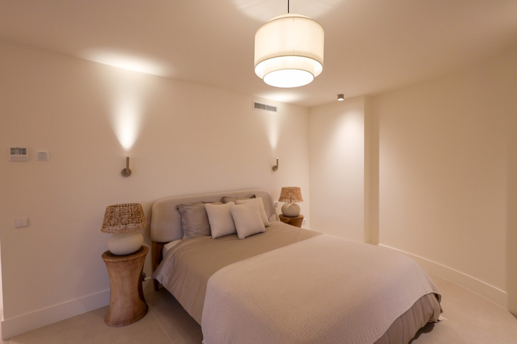 xlarge_CBNAAP1950_53315_V0_F941