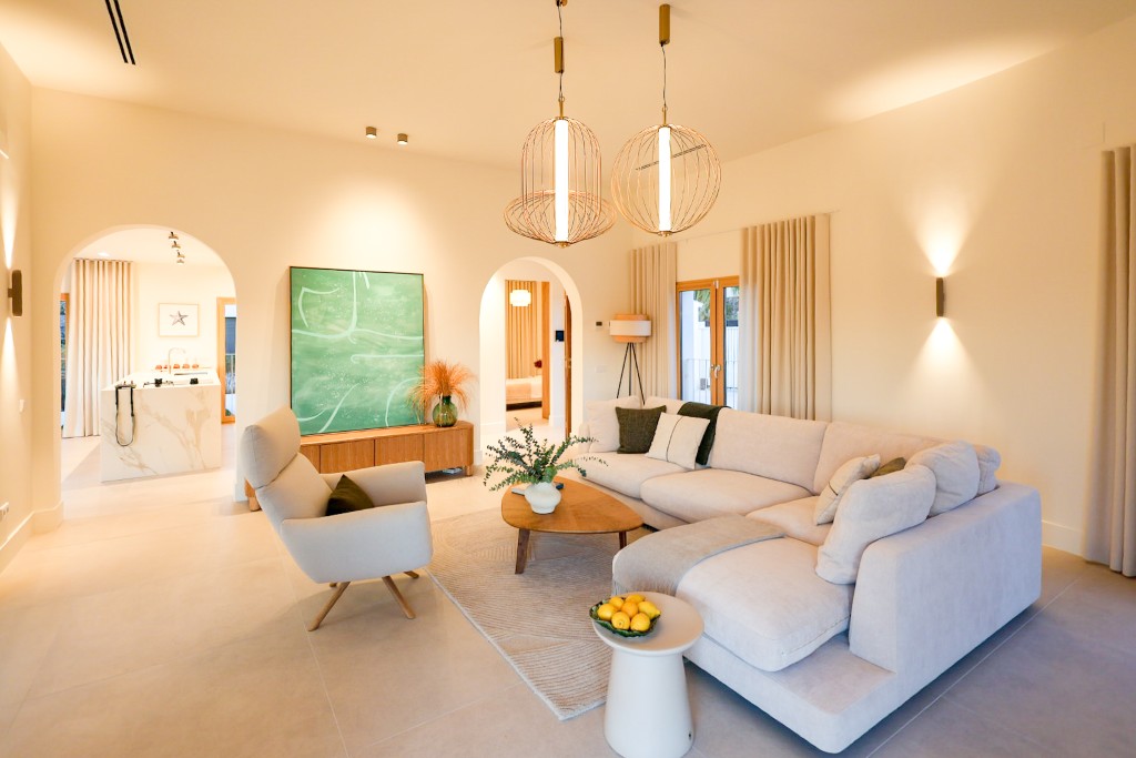 xlarge_CBNAAP1950_53323_V0_E552