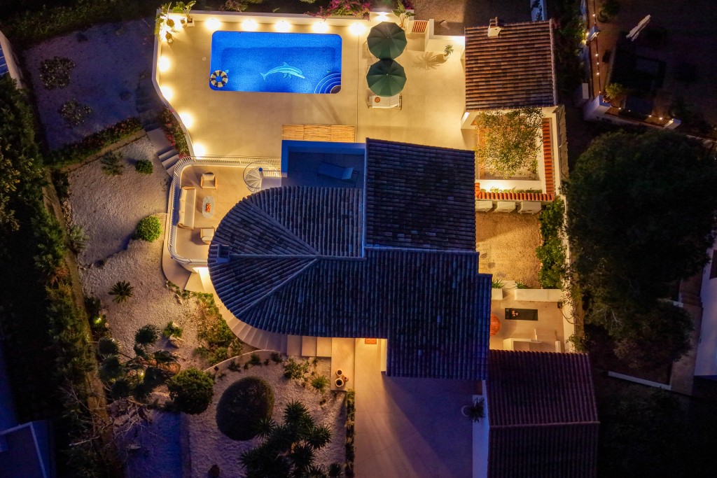 xlarge_CBNAAP1950_53326_V0_8241