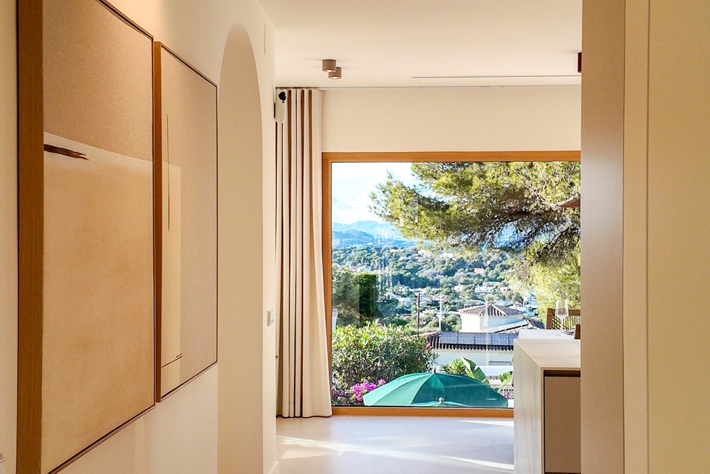 xlarge_CBNAAP1950_53336_V0_0540