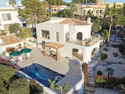 Villa contemporánea en Balcón del Mar