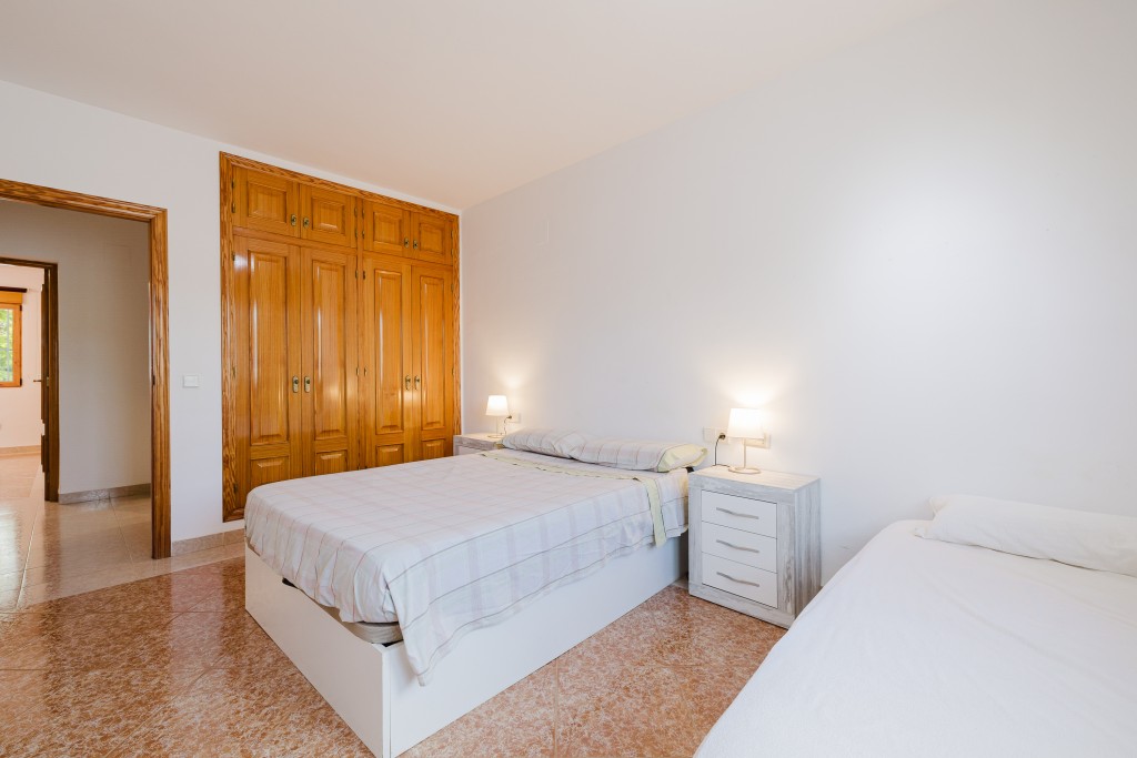 xlarge_CBNAAP1967_53690_V0_B1A5