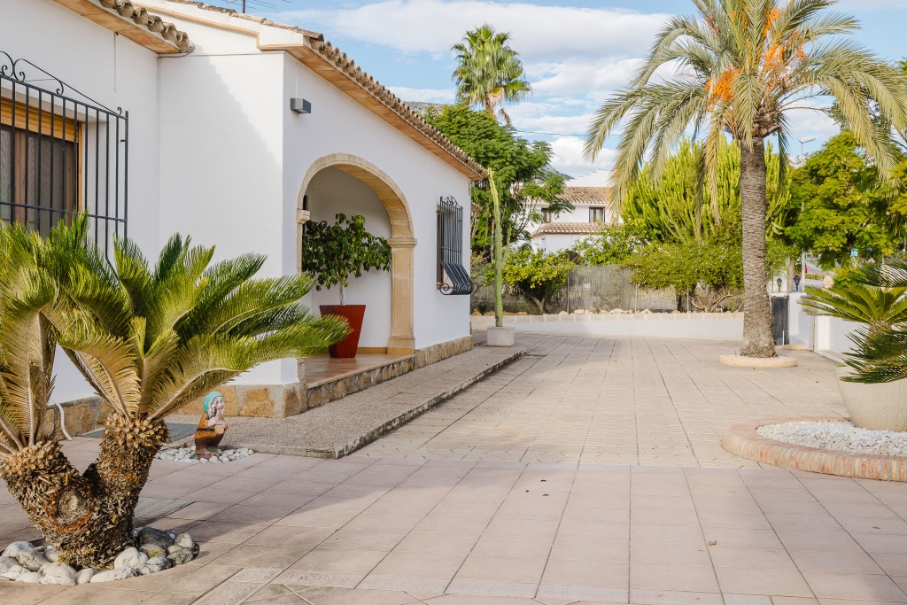 xlarge_CBNAAP1967_53701_V0_3C7C