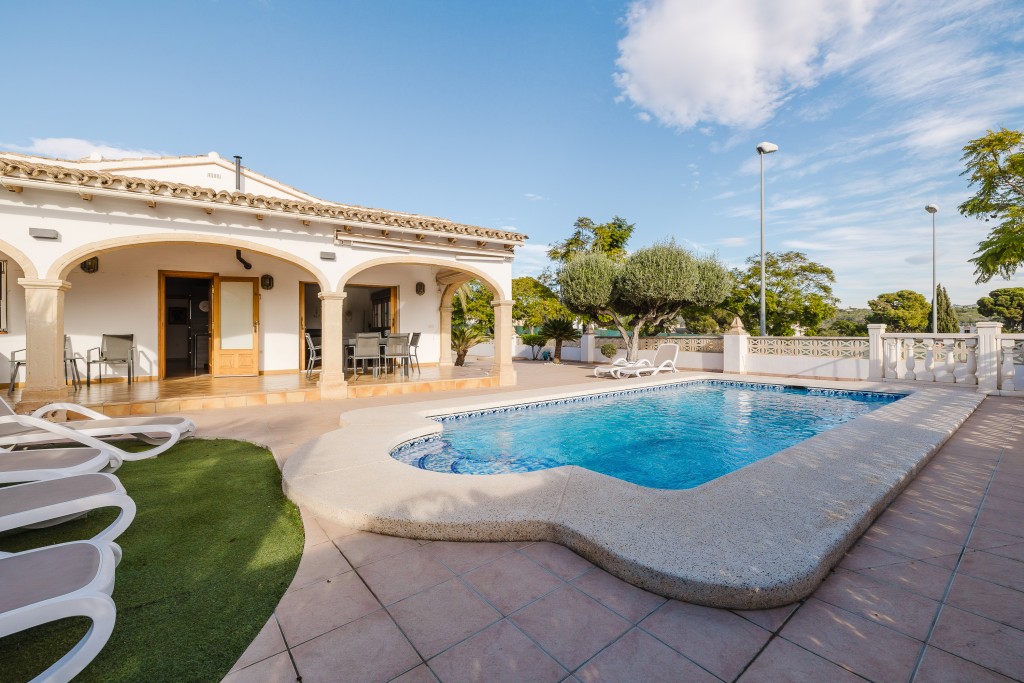 xlarge_CBNAAP1967_53720_V0_A7D2