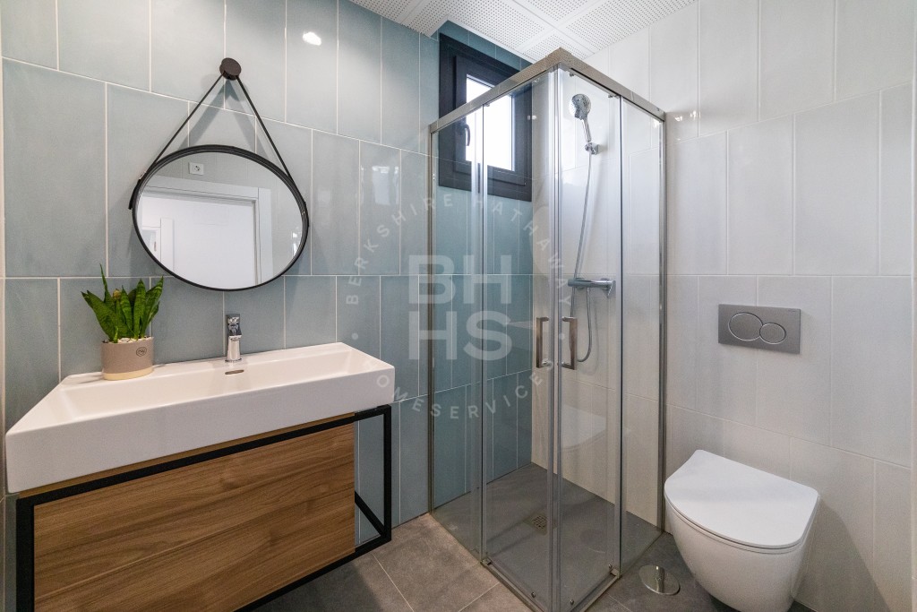 xlarge_CBNAAP1995_54194_V0_5103