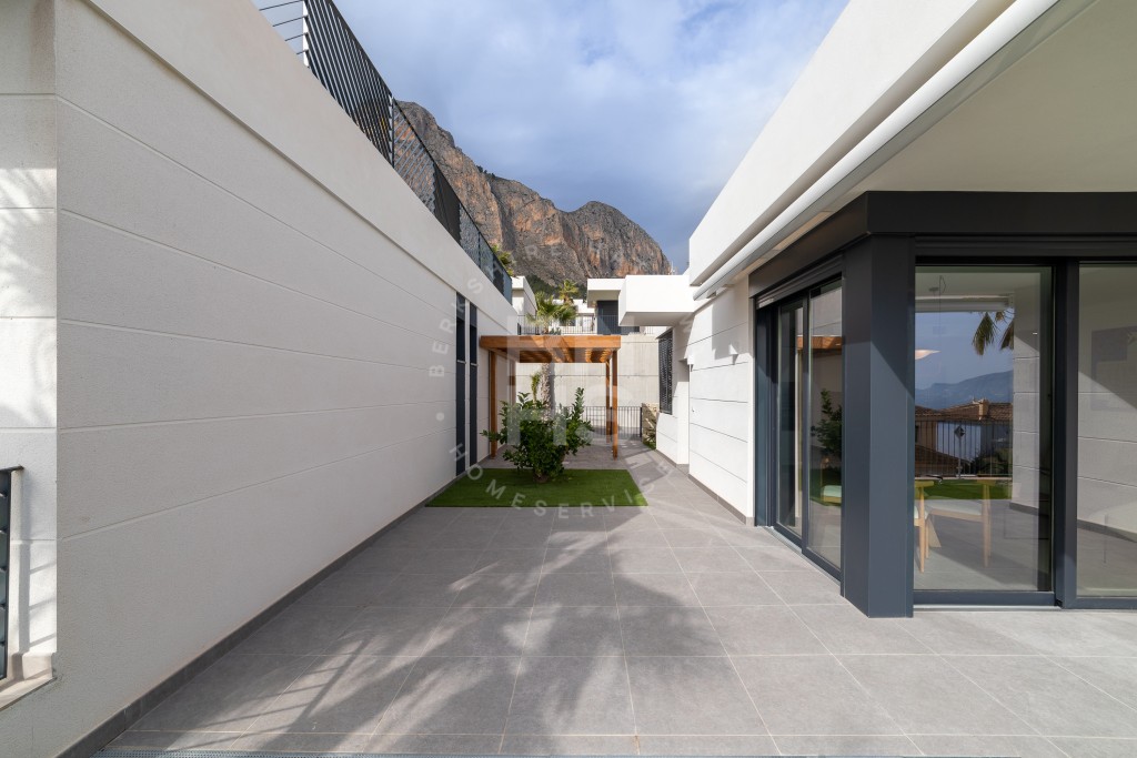 xlarge_CBNAAP1995_54203_V0_DF1A