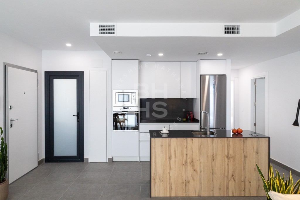 xlarge_CBNAAP1995_54214_V0_CDE7