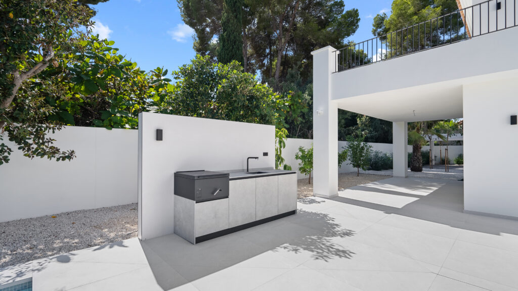 xlarge_CBNAAP2002_54350_V0_6190