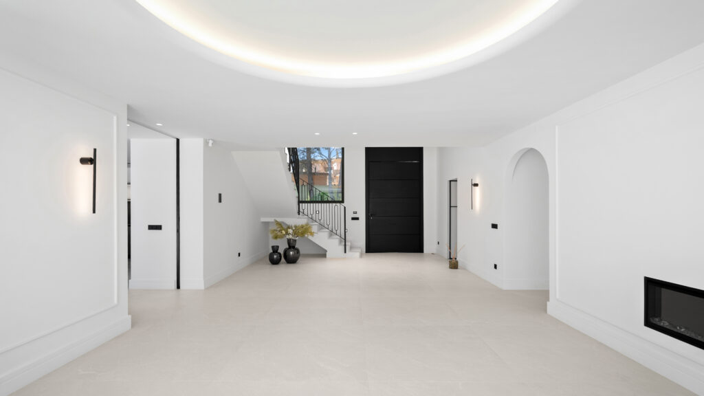 xlarge_CBNAAP2002_54372_V0_7044