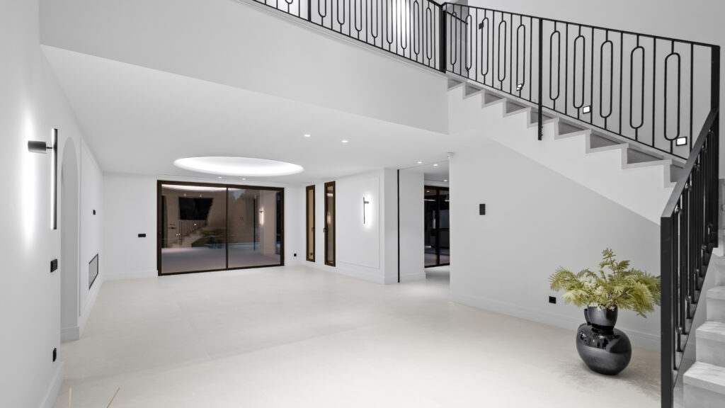 xlarge_CBNAAP2002_54373_V0_D992