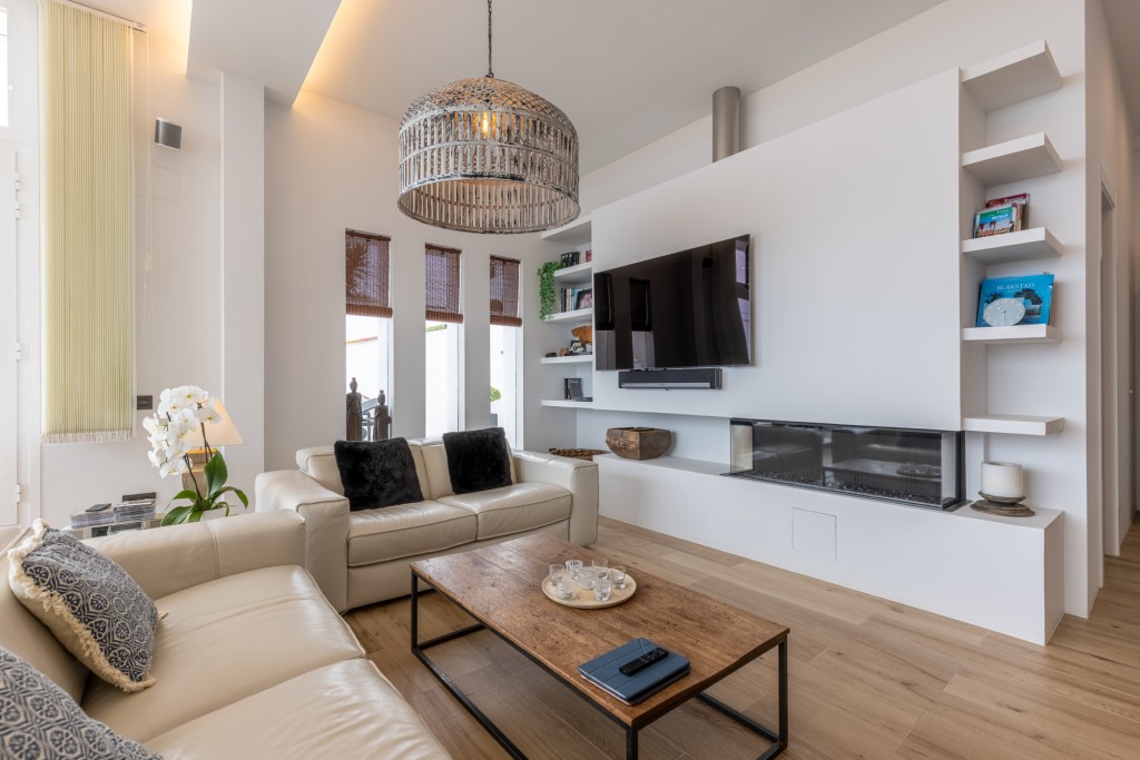 xlarge_CBNAAP2003_54397_V0_39E7