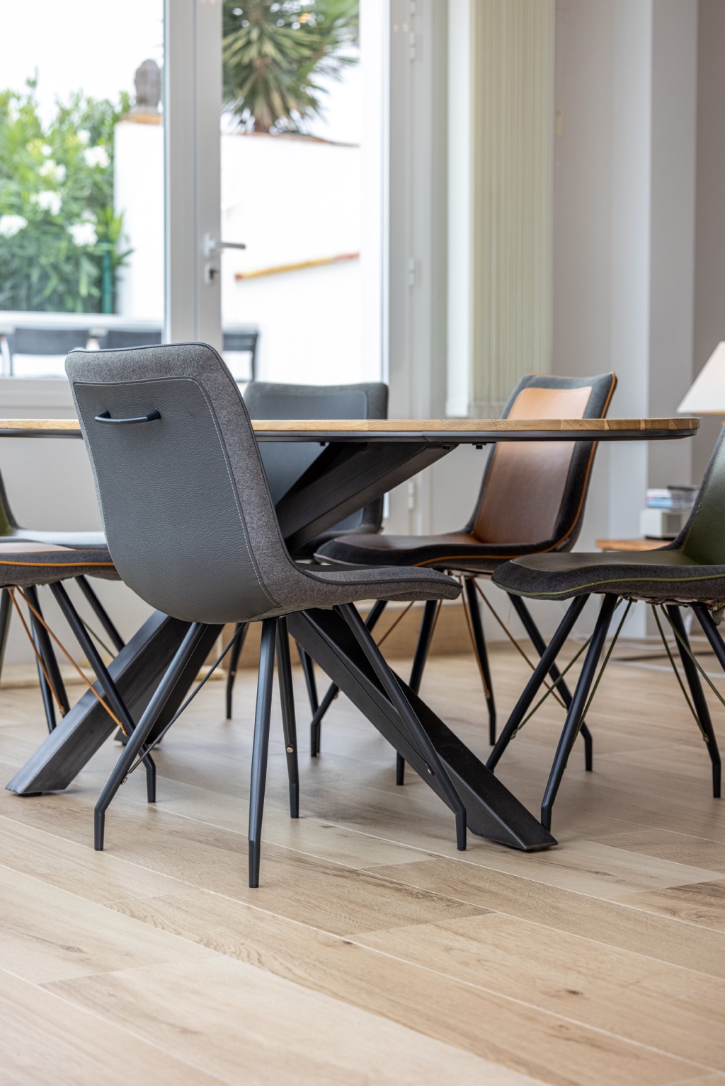 xlarge_CBNAAP2003_54404_V0_E058