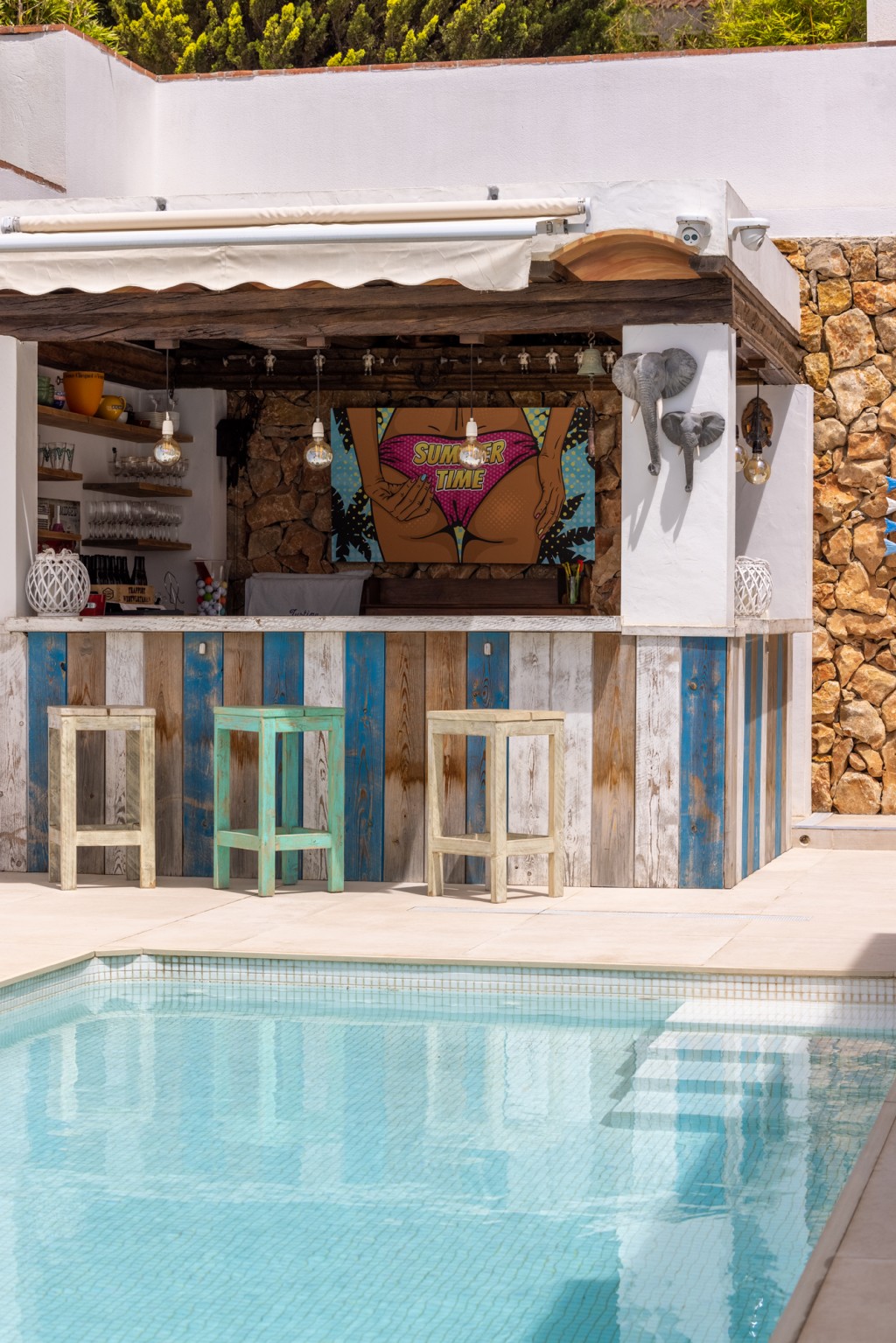 xlarge_CBNAAP2003_54425_V0_F51F