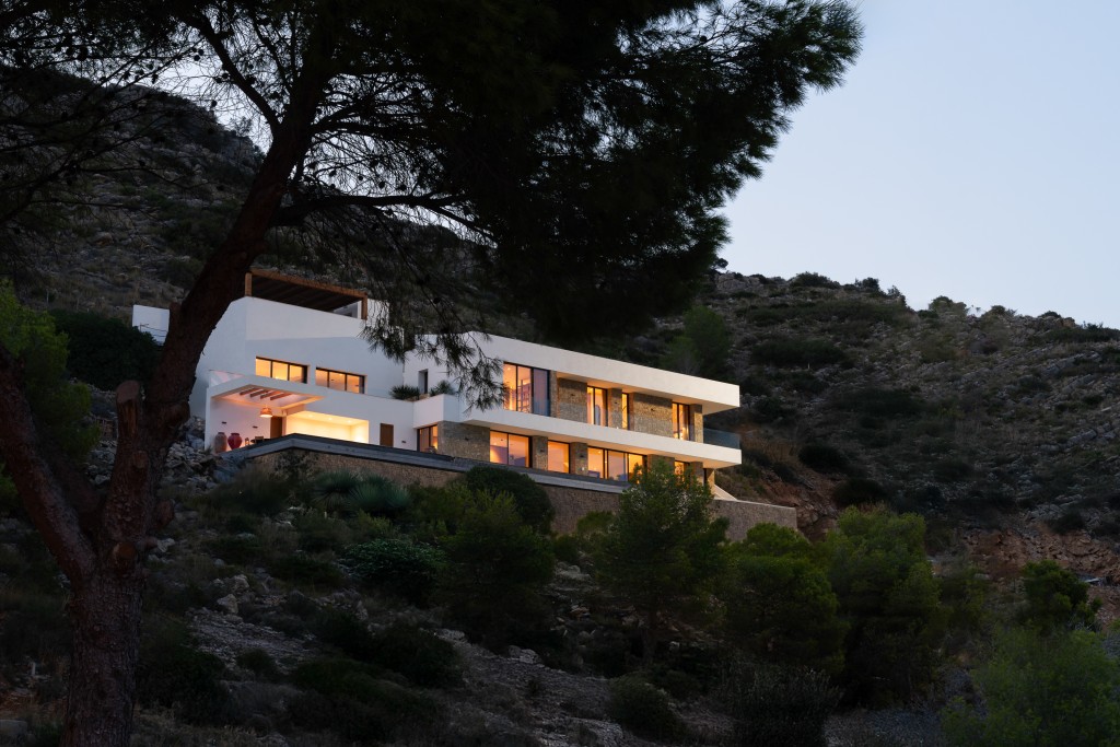 xlarge_CBNAAP2016_55085_V0_E97C