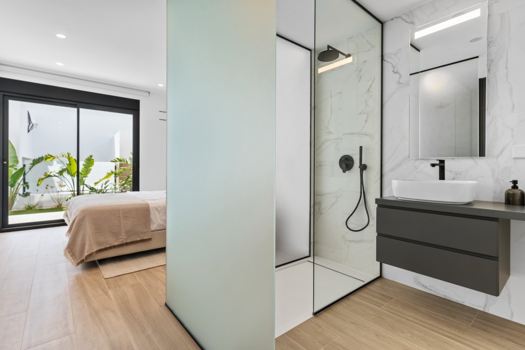 xlarge_CBNAAP2020_54840_V0_04A7