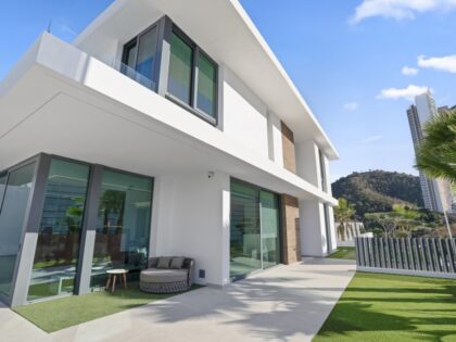 Villas de lujo contemporáneas en Benidorm - Mar