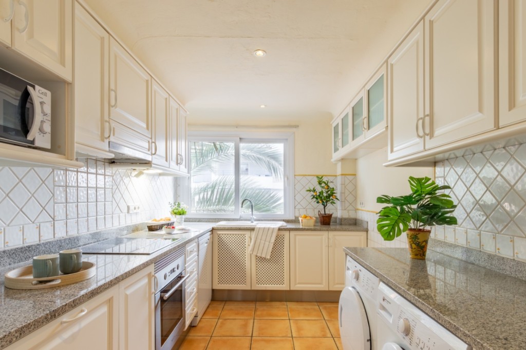 xlarge_CBNAAP2059_56279_V0_0DFE