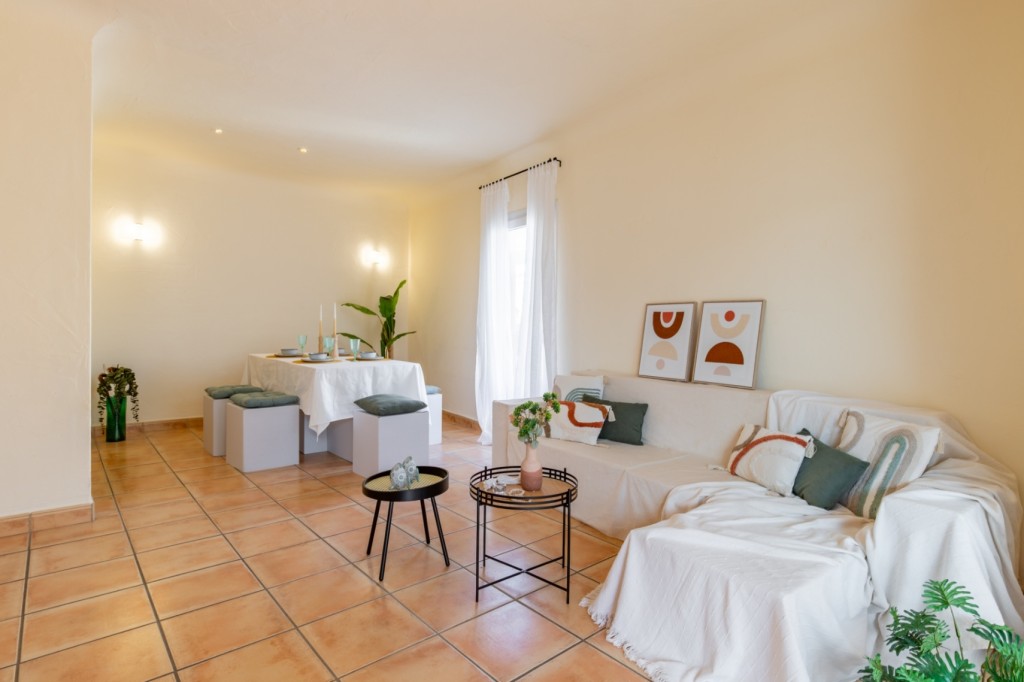 xlarge_CBNAAP2059_56285_V0_76E4