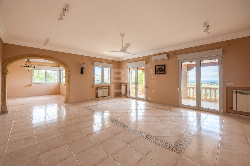 xlarge_CBNAAP1166_25900_V0_3E03