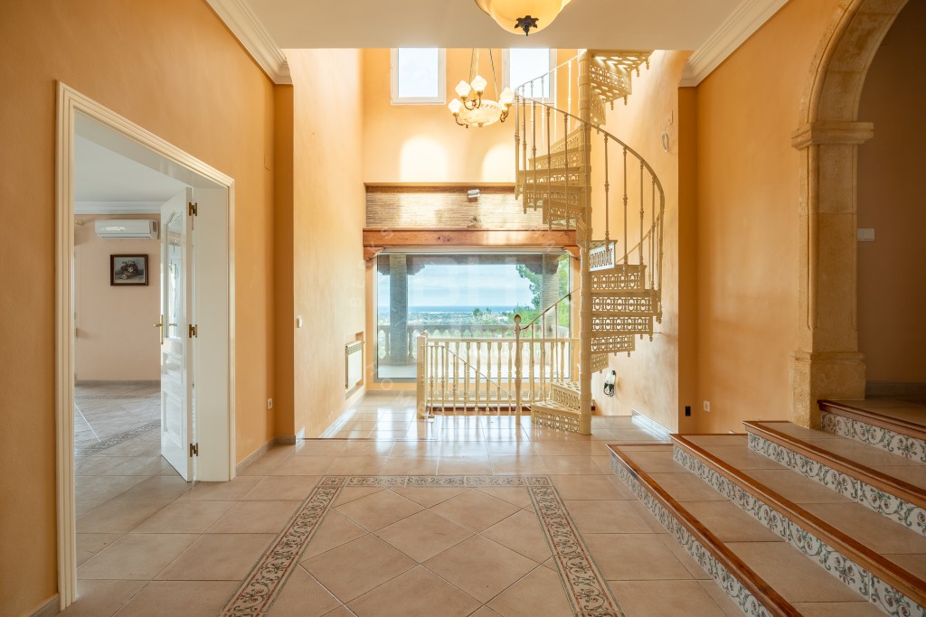 xlarge_CBNAAP1166_25901_V0_4073