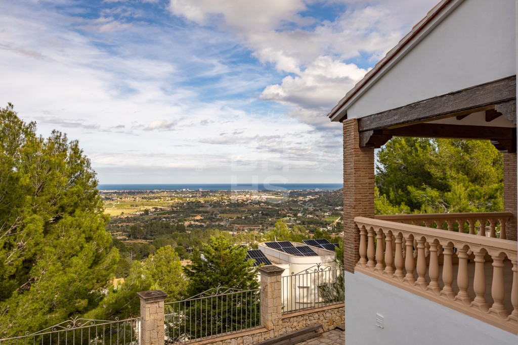 xlarge_CBNAAP1166_25906_V0_929F