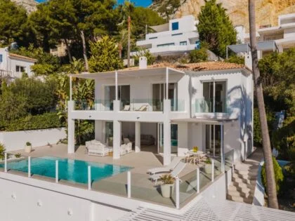 Nueva Villa con fantásticas vistas al mar en Altea Hills
