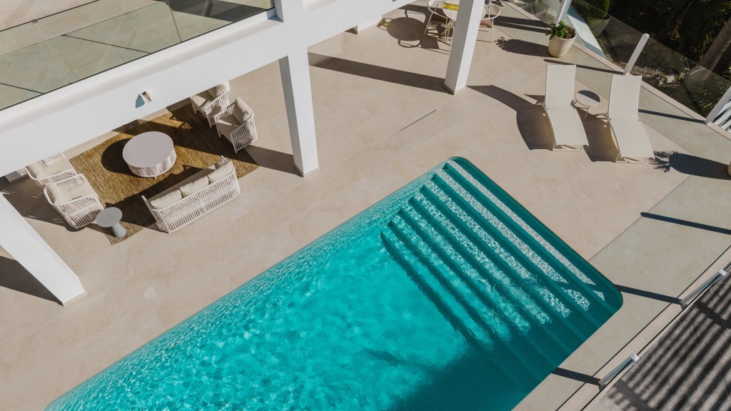 xlarge_CBNAAP1192_56900_V0_B6F8