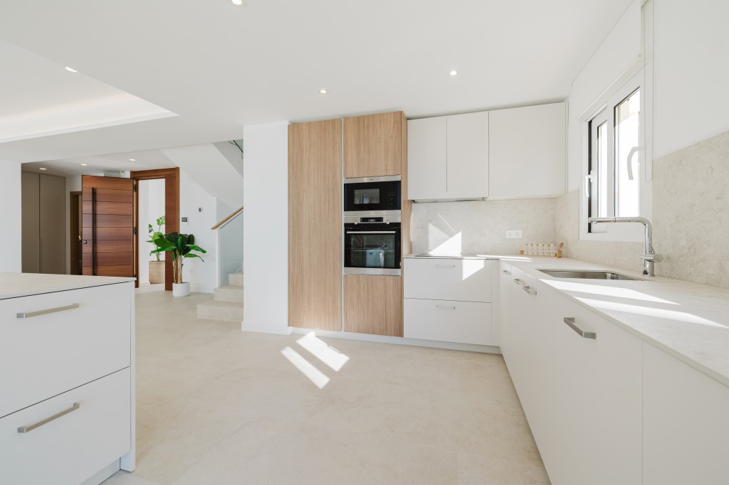 xlarge_CBNAAP1192_56907_V0_765B