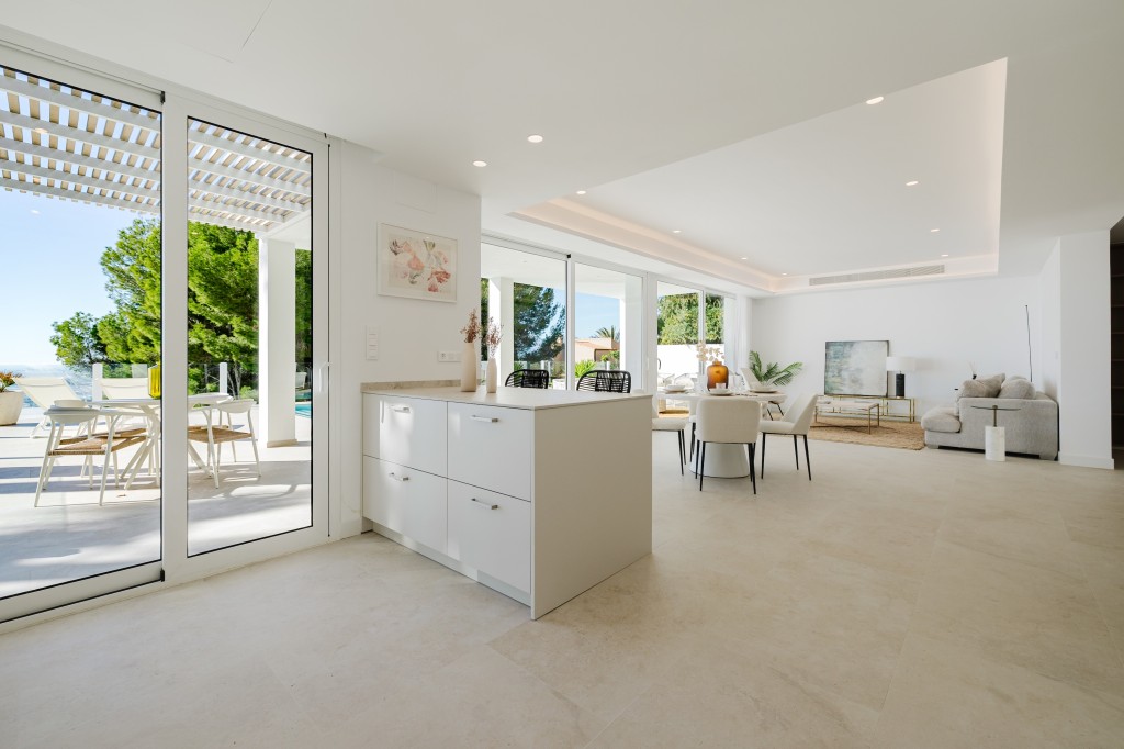 xlarge_CBNAAP1192_56908_V0_7AB2