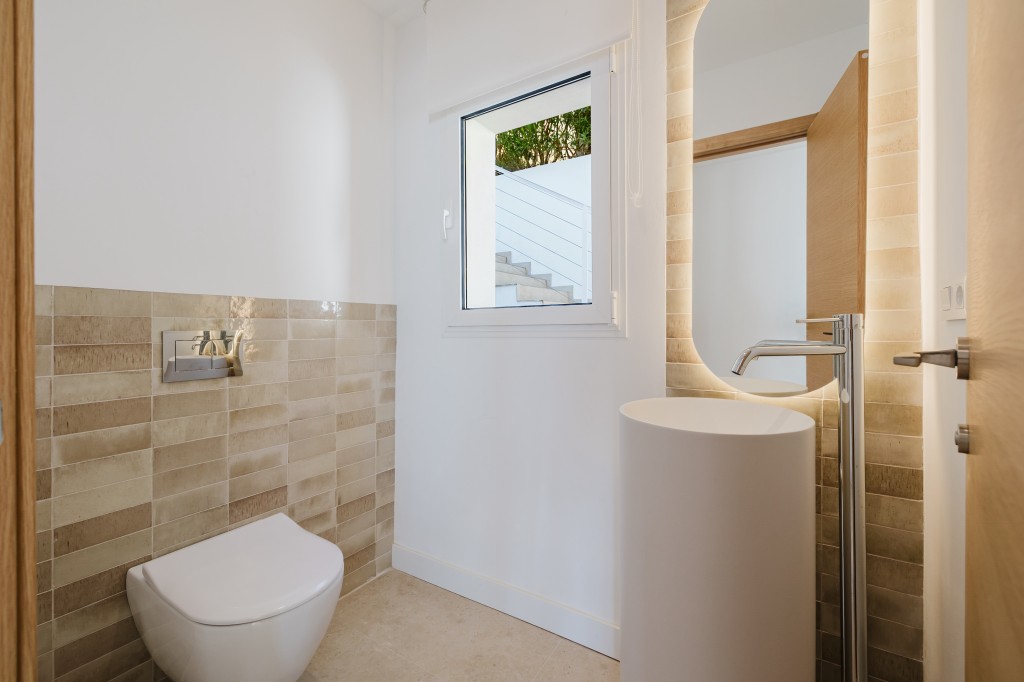 xlarge_CBNAAP1192_56911_V0_372D