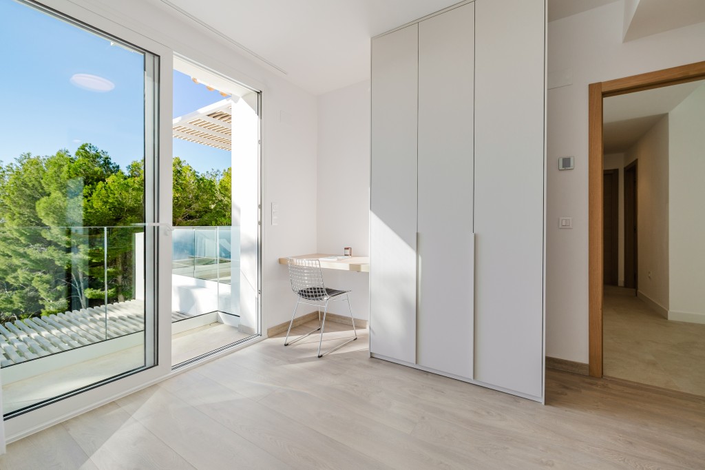 xlarge_CBNAAP1192_56914_V0_8B66